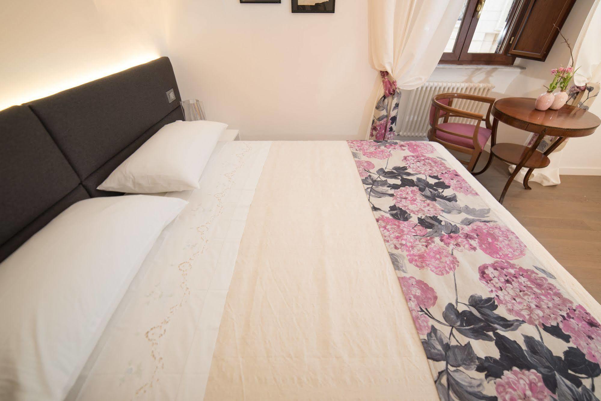 Bed and Breakfast Approdo Ripetta à Rome Extérieur photo